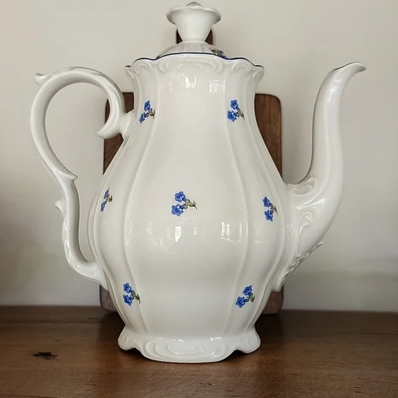 MZ CZECHOSLOVAKIA Vintage white teapot with lid blue ditsy floral